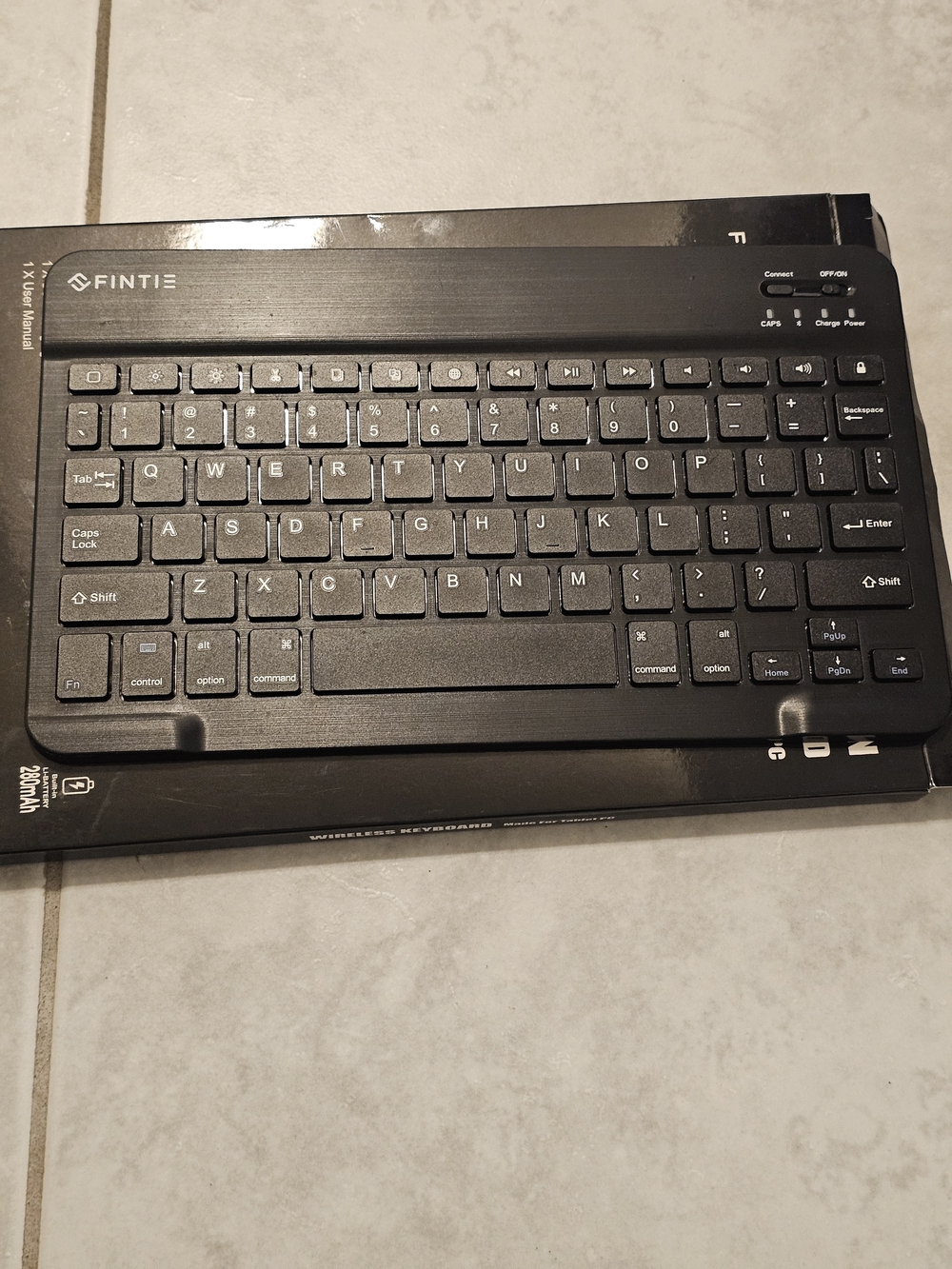 Fintie iPad Air 4 10.9" Keyboard Case with Pencil Holder Black Cover - Picture 3 of 3